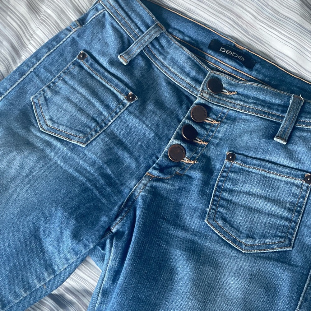 Patched Flare 70’s Denim Bebe Size 24. Amazing fit. High waisted.